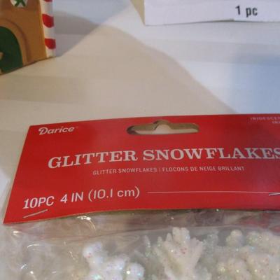 12 - New In The Package Darice Glitter Snowflakes Tiny Treasures Ashland Choice S/T/U
