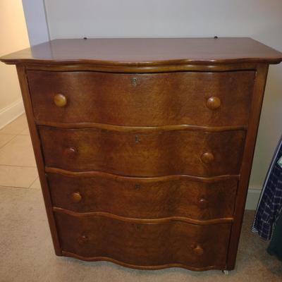Vintage Wood Finish Dresser (No Contents)