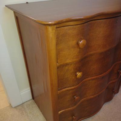Vintage Wood Finish Dresser (No Contents)
