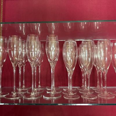 Set of 20 Champagne Flutes