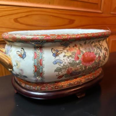 Japanese Painted and Gilt Porcelain Foot Bath Bowl