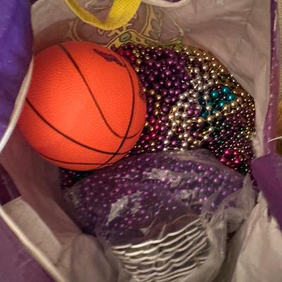 Mardi Gras Throws