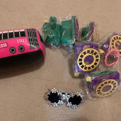 Mardi Gras Throws