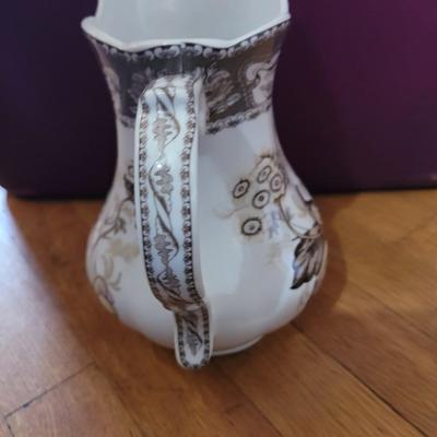 Ceramic vase