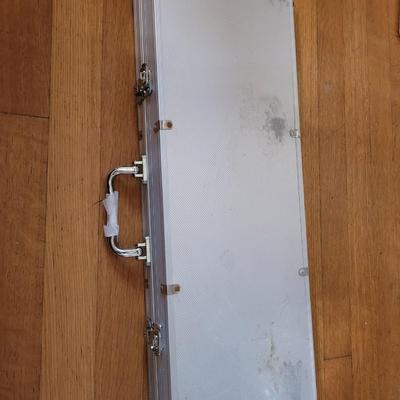 Brand new poker chip set locking case