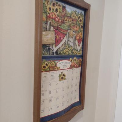 Wooden Holder for Wall Calendar