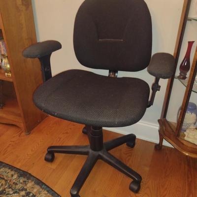 Upholstered Rolling Office Chair