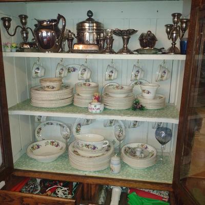 Vintage Wooden Storage Hutch (No Contents)