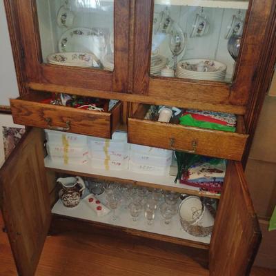Vintage Wooden Storage Hutch (No Contents)