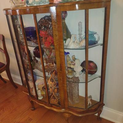 Glass Front Curio Cabinet (No Contents)