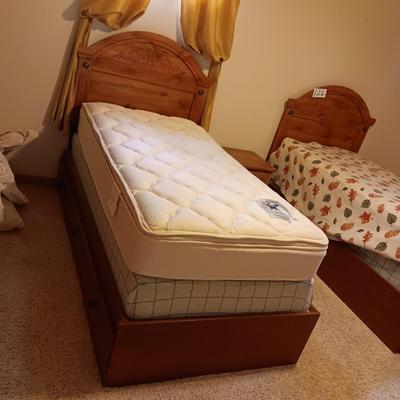 TWIN BED WITH 3 DRAWER UNDER DRESSER 2 of 2 PLUS BEDDING