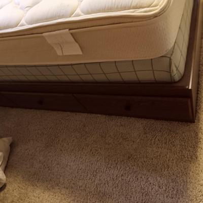 TWIN BED WITH 3 DRAWER UNDER DRESSER 2 of 2 PLUS BEDDING