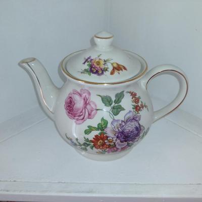 Sadler English China Teapot