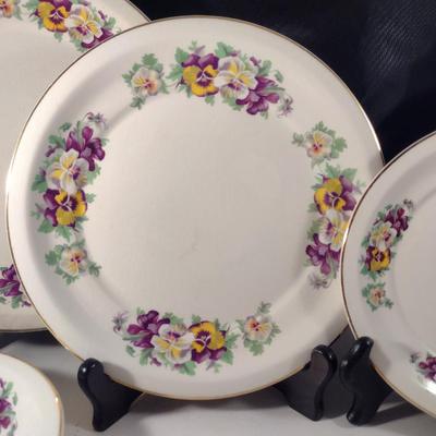 Vintage Pansy Design Dinnerware- Maker Unknown- Approx 94 Pieces