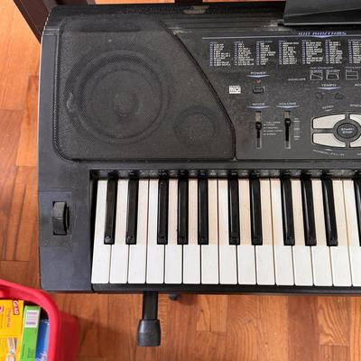Casio WK-1350 Electric Keyboard with Adjustable Stand and Storage Bench (LR-DZ)