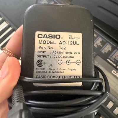 Casio WK-1350 Electric Keyboard with Adjustable Stand and Storage Bench (LR-DZ)