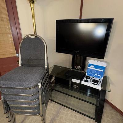 TV, STAND AND CHAIRS LOT
