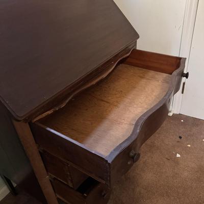 Wooden Secretary Desk w/ Three Drawers (PB-DZ)