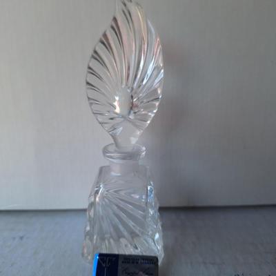 24% Lead crystal perfume bottle