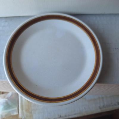 pair Syracuse plates