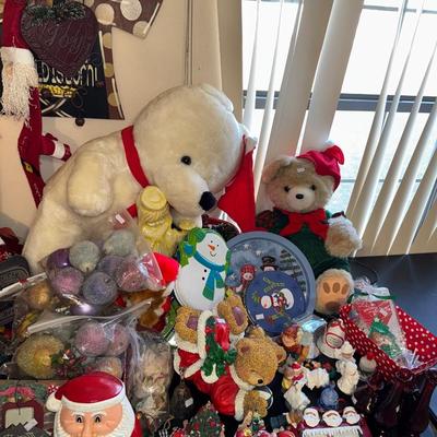CHRISTMAS TABLE LOT - LEFT SIDE