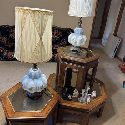 MATCHING TABLE SET AND LAMPS LOT