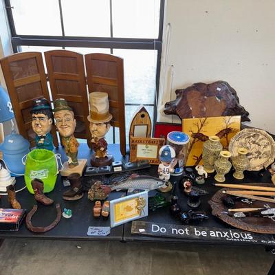 BOYS ROOM LEFT TABLE LOT