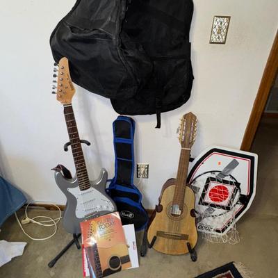 GUITAR, CUATRO LOT