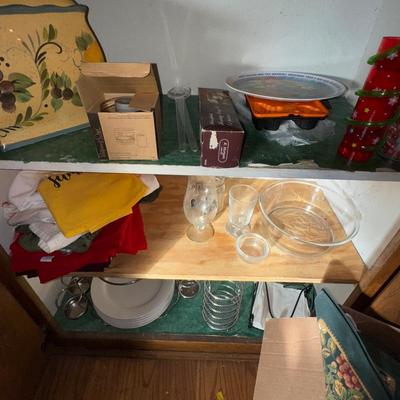 KITCHEN MISCELLANEOUS LOT
