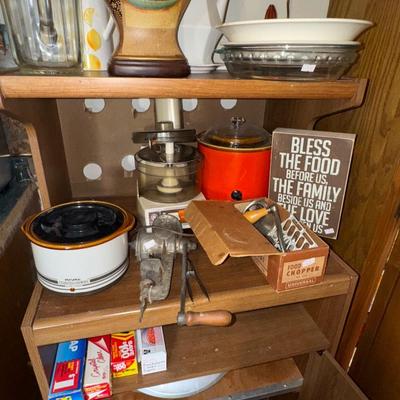KITCHEN ROLLING CABINET LOT - CABINET INCLUDED