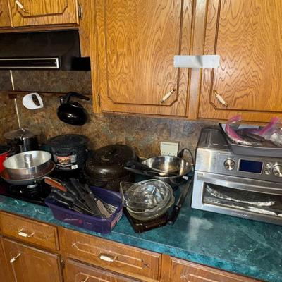 KITCHEN STOVE LOT