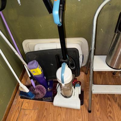UTILITY ROOM MISCELLANEOUS LOT