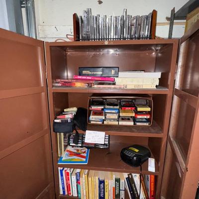 ENTERTAINMENT CABINET LOT - CABINET INCLUDED