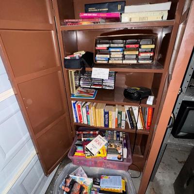 ENTERTAINMENT CABINET LOT - CABINET INCLUDED