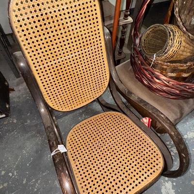GARAGE ANTIQUE LOT