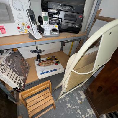GARAGE MISCELLANEOUS CONTENTS LOT
