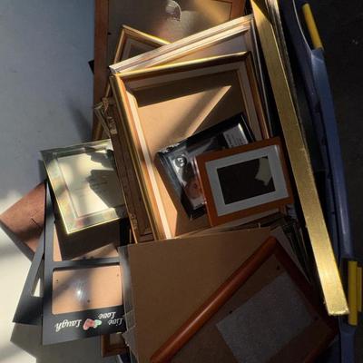 PICTURE FRAMES, CRADLE LOT