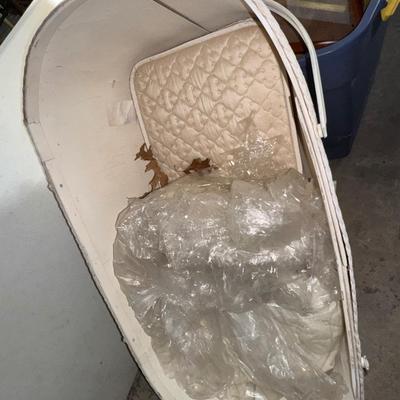 PICTURE FRAMES, CRADLE LOT