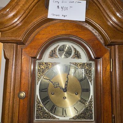 LIVING ROOM CLOCK LOT