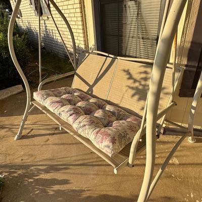 SWING CHAIR