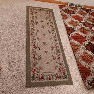 AREA RUG AND HALL RUNNER RUG