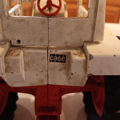 CASE AGRI KING DIE-CAST MODEL TRACTOR