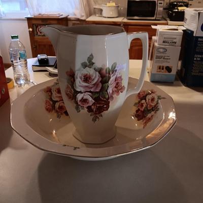 SCOTCH IVORY WASH BOWL AND PITCHER
