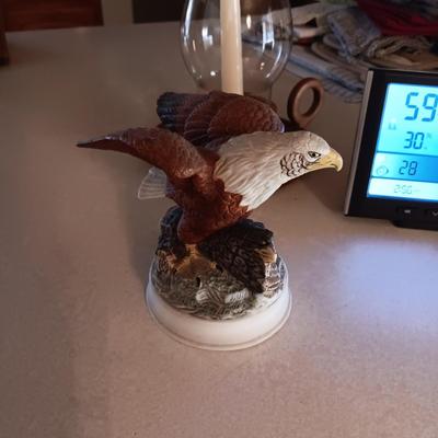 ACU-RITE ATOMIC CLOCK, PORCELAIN EAGLE AN HURRICANE CANDLE. HOLDER
