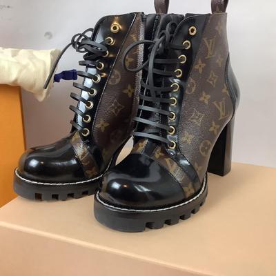 317 New with Tags Authentic Louis Vuitton Star Trail Ankle Boots Size 10