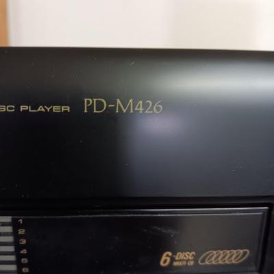 PIONEER MULTI-DISC PLAYER PLUS MUSIC ON CD