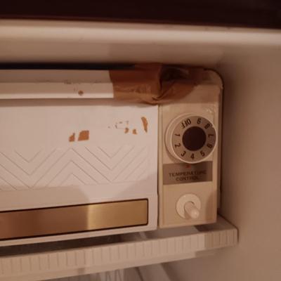 WARDS REFRIGERATOR FREEZER