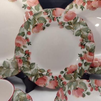Nikko Tableware Pink Floral Dinnerware- Approx 55 Pieces