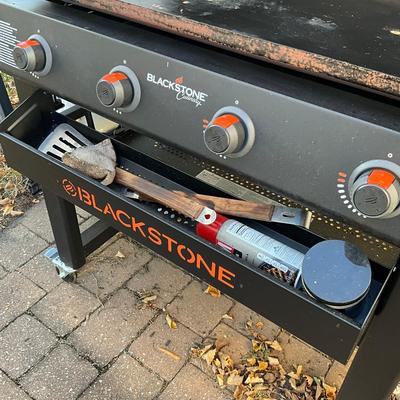 392 Blackstone Grill