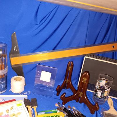 ARTISTS PAINT BRUSHES AND MORE